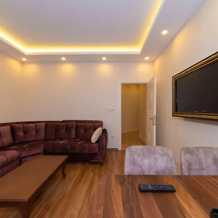 Sufra Apartmanhotel 2*